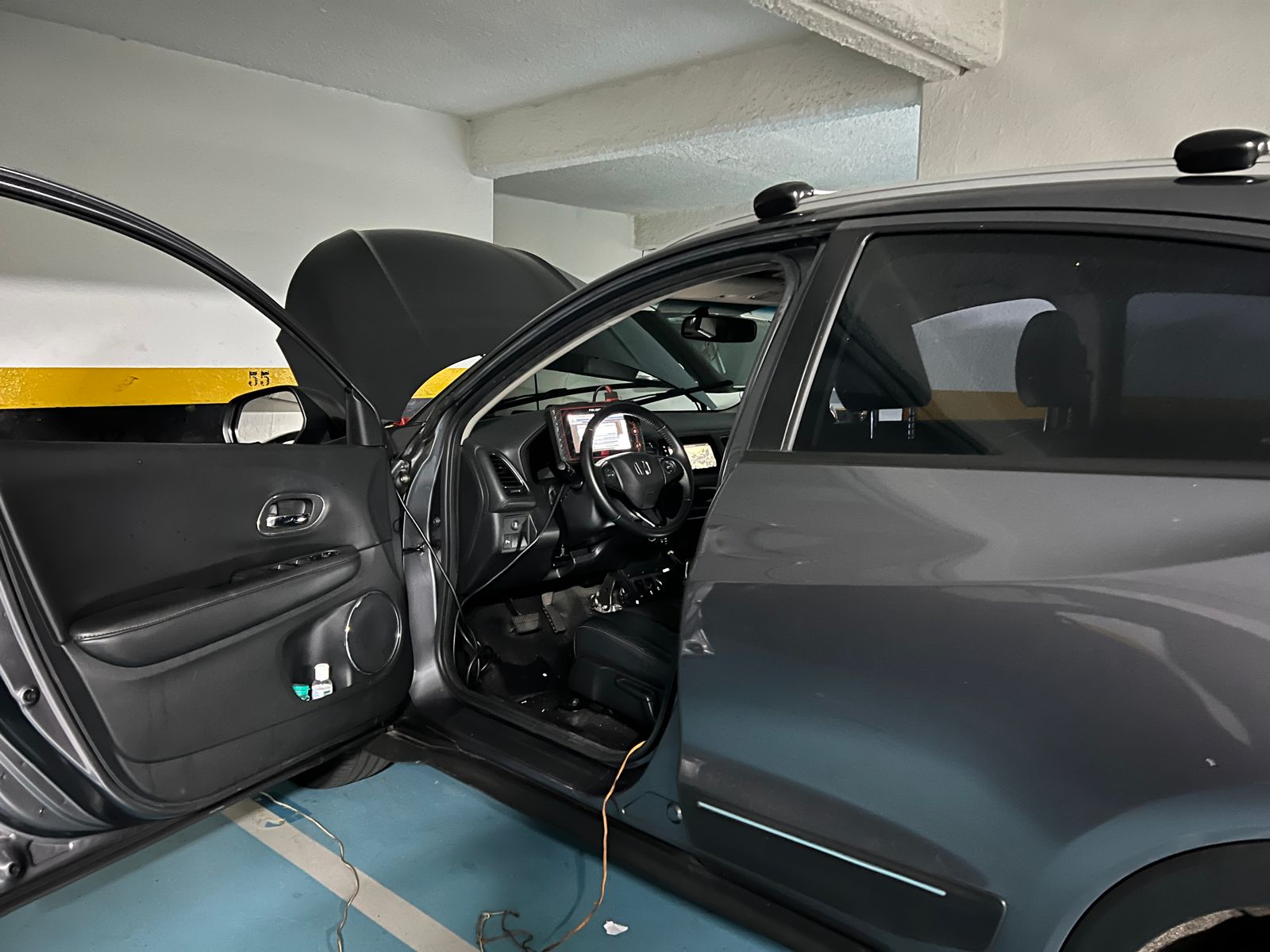 Diagnóstico eletrônico com notebook no veículo